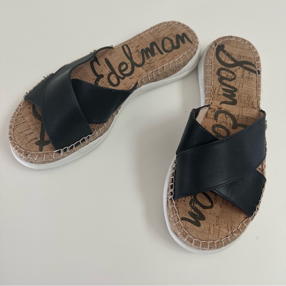 🖤Sam Edelman Black Cross-Strap Sandals